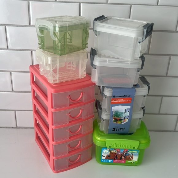 Bundle Mini Plastic Containers! - Picture 10 of 12
